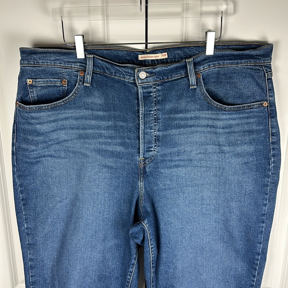 Levi's Premium RIBCAGE STRAIGHT ANKLE WOMEN'S JEANS (PLUS SIZE) - Picture 4 of 9